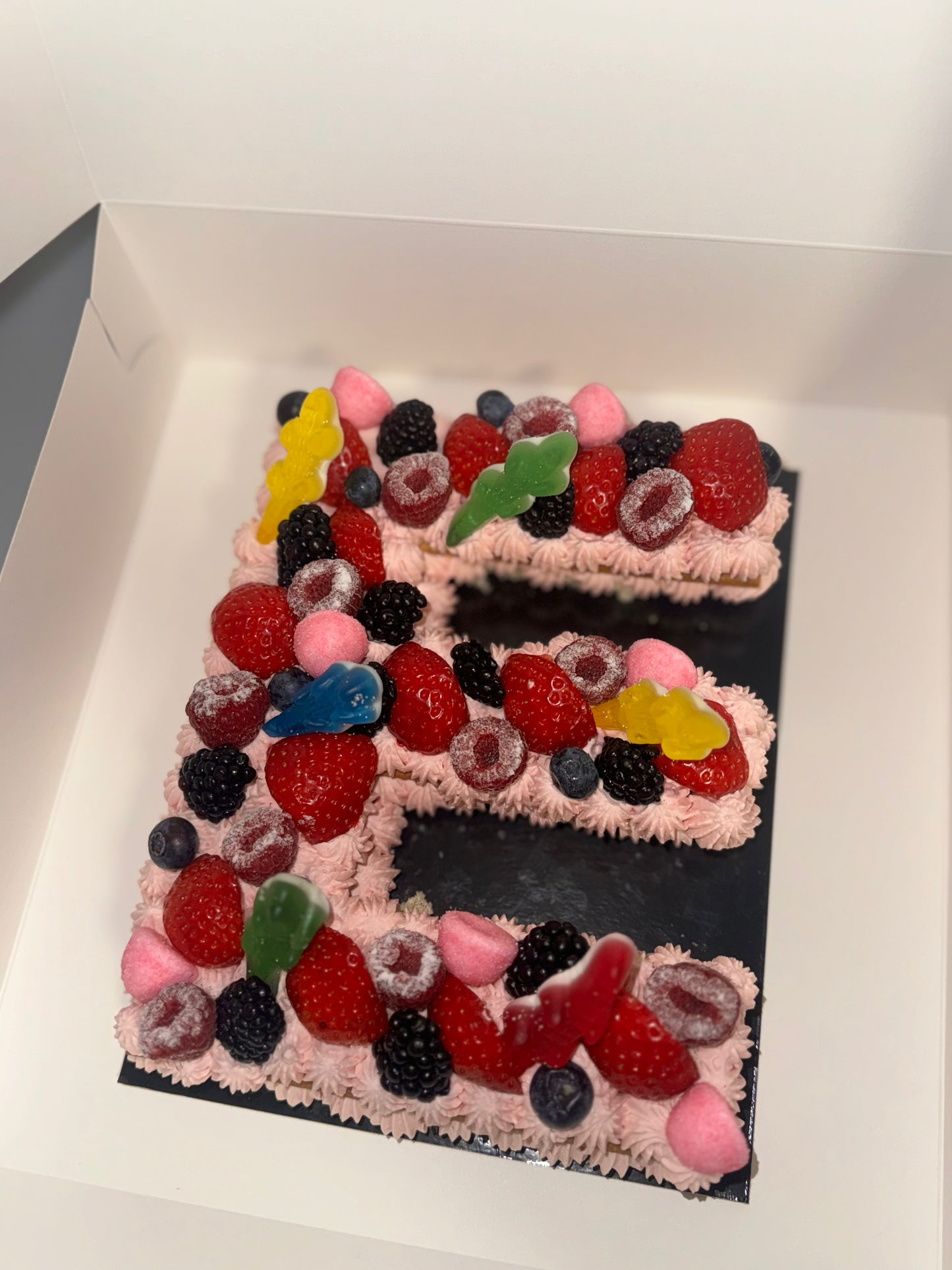 Letter Cake - L'atelier de Warren