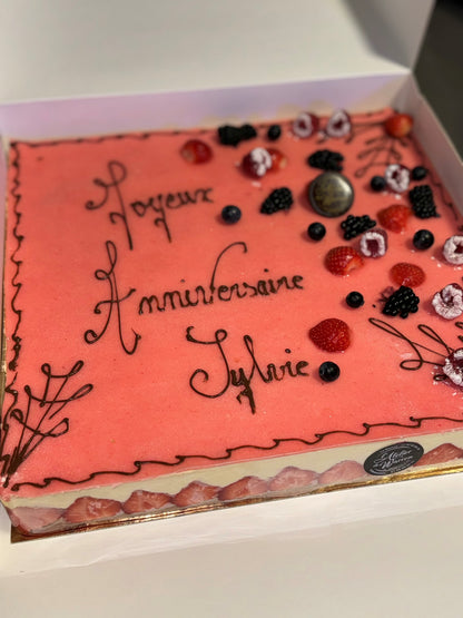 Fraisier Pâte d'Amandes - L'atelier de Warren